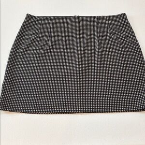 MM Lafleur Black / Cream Mini Skirt Size 14. B120